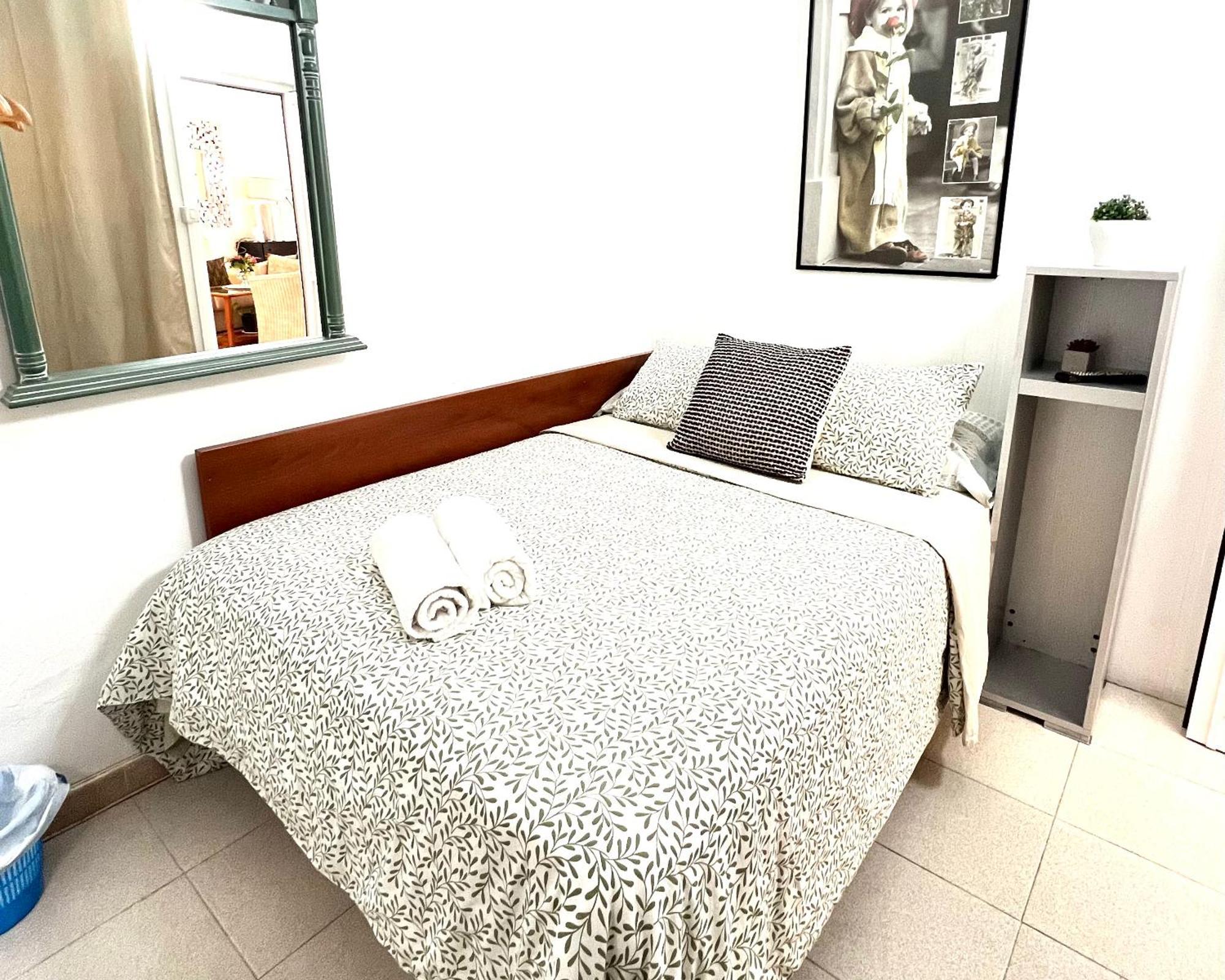 Homestay Alcamar Privada Con Areas De Sala, Cocina Y Bano Que Se Comparten Cerca Al Mar! *