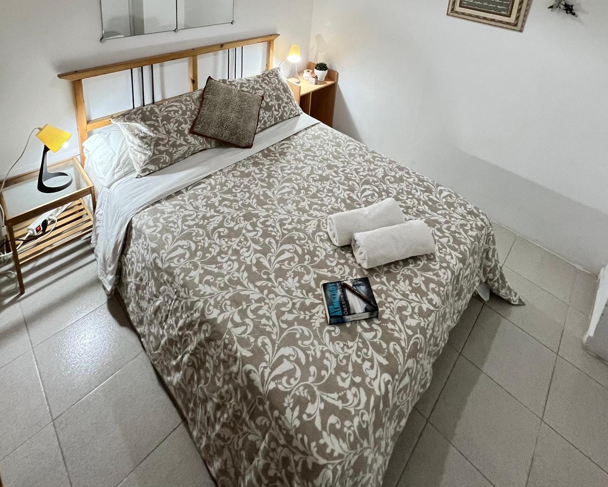 Alcamar Privada Con Areas De Sala, Cocina Y Bano Que Se Comparten Cerca Al Mar! Allotjament en família Alcalá la Real