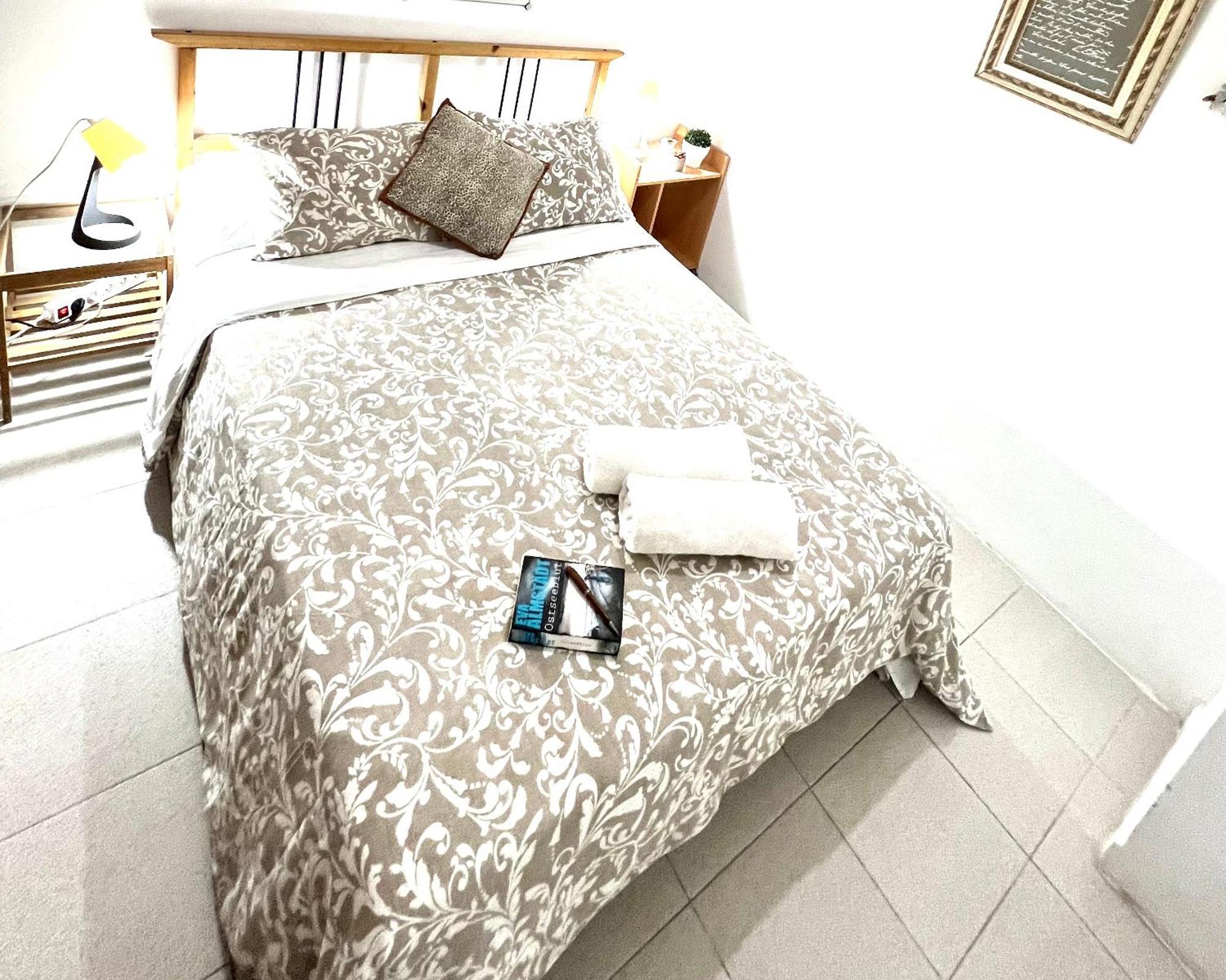Homestay Alcamar Privada Con Areas De Sala, Cocina Y Bano Que Se Comparten Cerca Al Mar! Alcala (Tenerife)