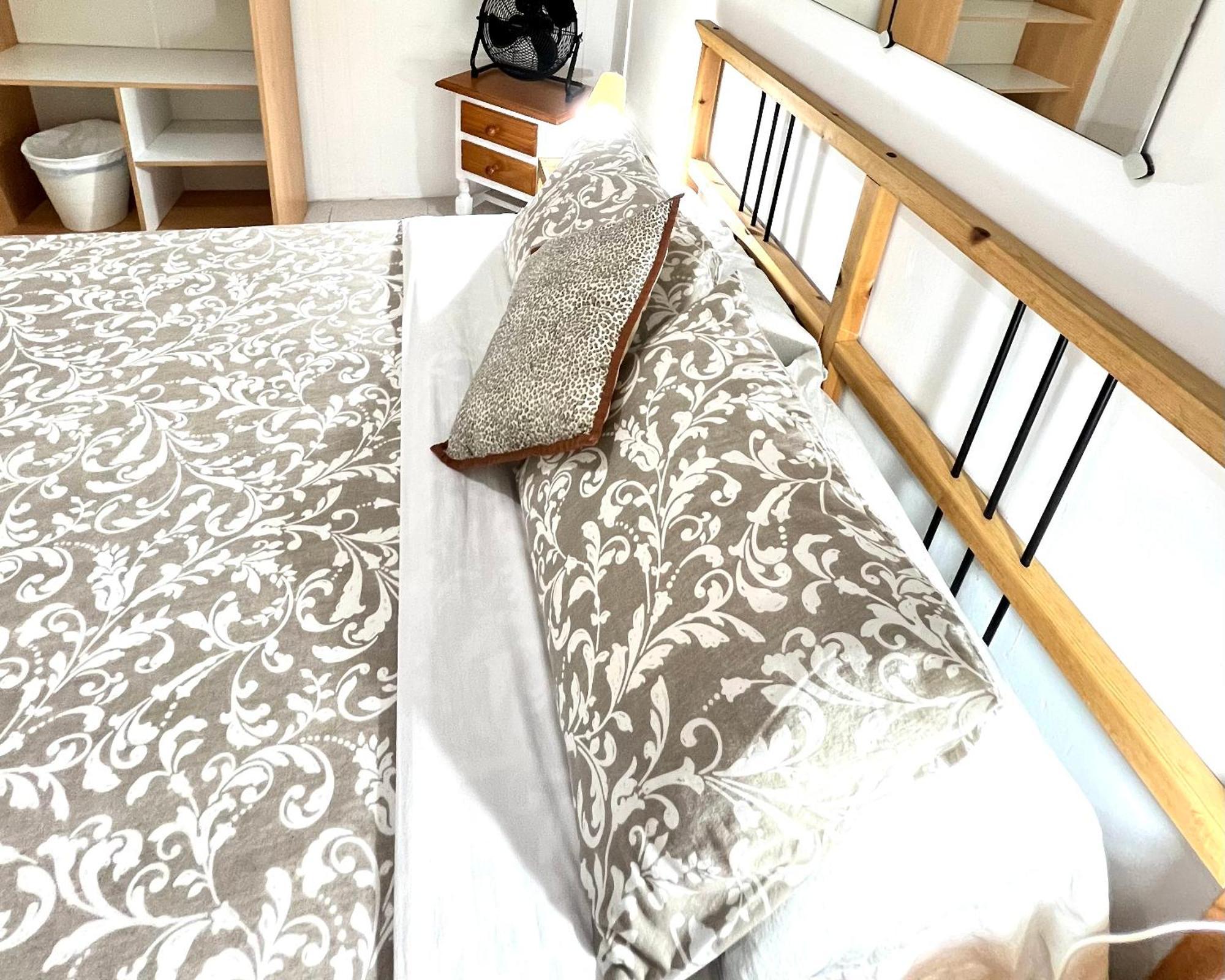 Alcamar Privada Con Areas De Sala, Cocina Y Bano Que Se Comparten Cerca Al Mar! * Alcala (Tenerife)