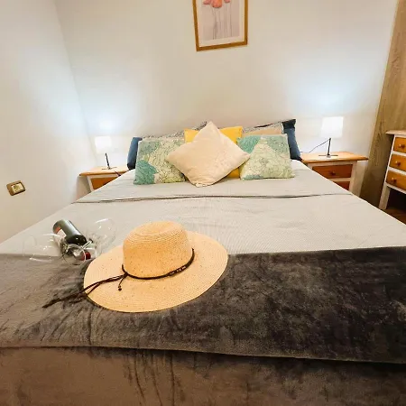 Alcamar Habitacion Privada Con Las Areas De Sala, Cocina Y Bano Que Se Comparten Cerca Al Mar! Alcala  Exterior photo