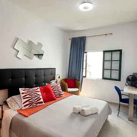 Alcamar Habitacion Privada Con Las Areas De Sala, Cocina Y Bano Que Se Comparten Cerca Al Mar! Alcala  Exterior photo