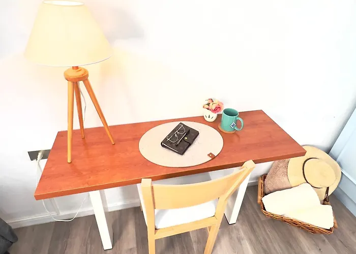 Alcamar Habitacion Privada Con Las Areas De Sala, Cocina Y Bano Que Se Comparten Cerca Al Mar!